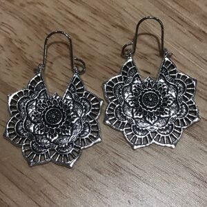 Elegant Silver Floral Earrings